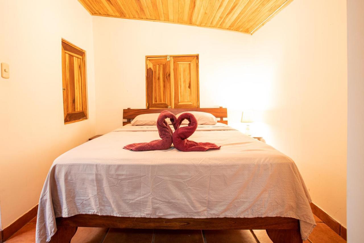 Pochote Lodge Guayabo  Exteriér fotografie